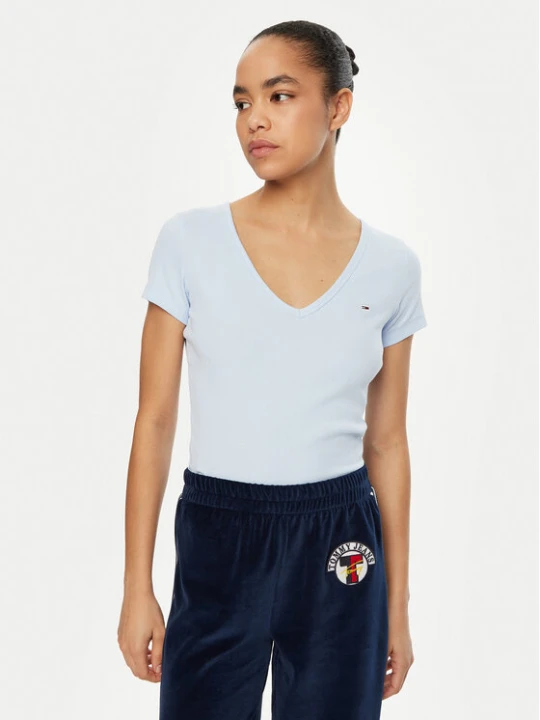 Zdjęcie produktu Tommy Jeans T-Shirt Essential DW0DW17385 Błękitny Slim Fit Niebieski jasny
