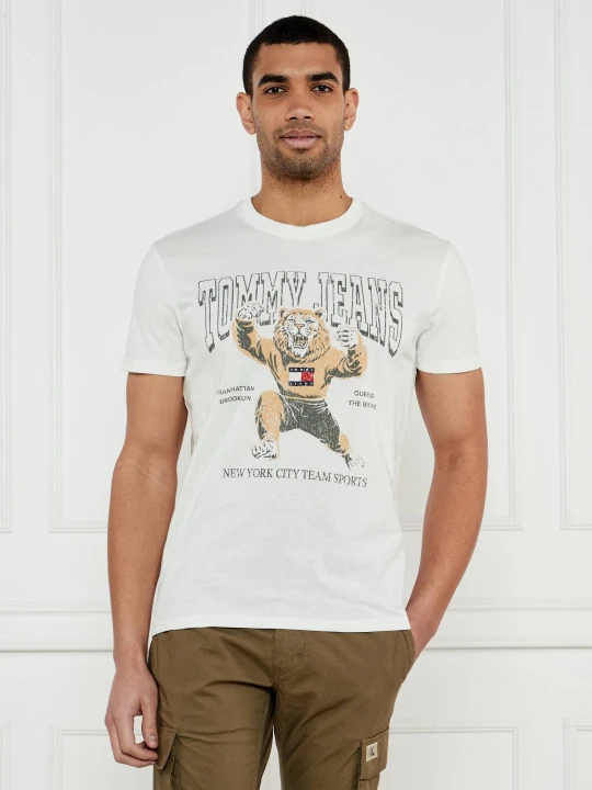 Zdjęcie produktu Tommy Jeans T-shirt | Regular Fit ecru