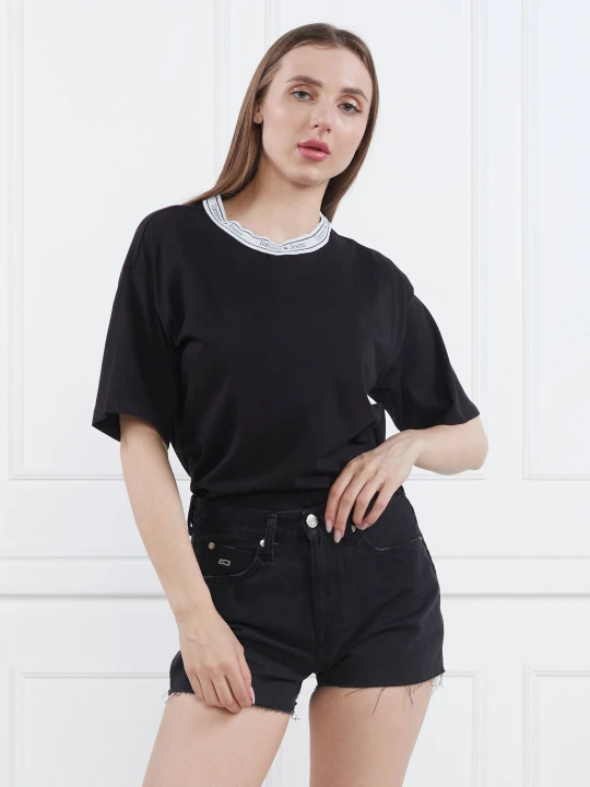 Zdjęcie produktu Tommy Jeans T-shirt TJW OVR LOGO TAPING TEE | Regular Fit czarny
