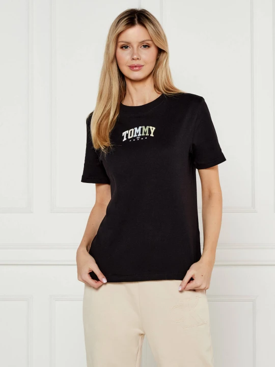 Zdjęcie produktu Tommy Jeans T-shirt VARSITY | Regular Fit czarny