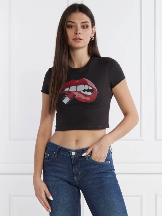 Zdjęcie produktu Tommy Jeans T-shirt WASHED TJ LIPS | Cropped Fit czarny