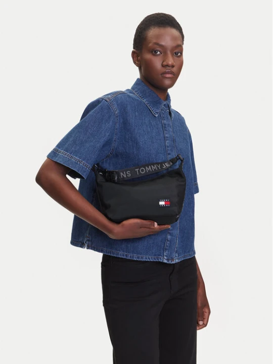 Zdjęcie produktu Tommy Jeans Torebka Tjw Ess Daily Shoulder Bag AW0AW17287 Czarny