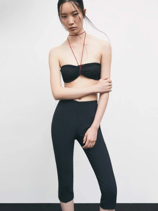 Zdjęcie produktu Top bandeau „My SKIN Tailoring” z drapowanego tiulu Patrizia Pepe czarny