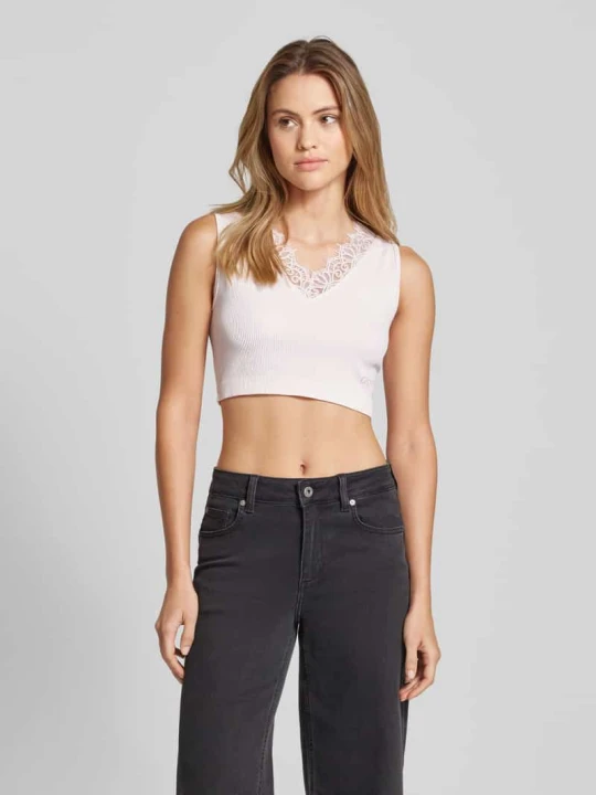 Zdjęcie produktu Top krótki z efektem prążkowania model ‘RAQUEL’ Guess Różowy