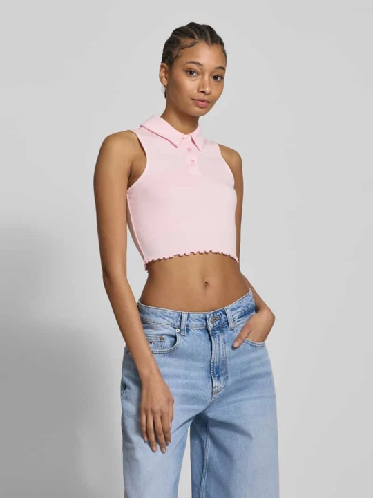 Zdjęcie produktu Top krótki z efektem prążkowania Tommy Jeans Różowy