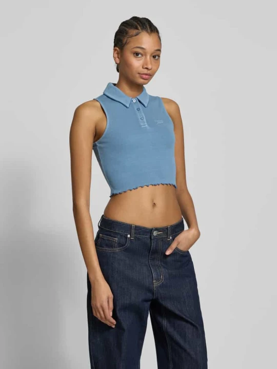 Zdjęcie produktu Top krótki z efektem prążkowania Tommy Jeans
