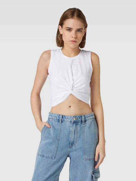 Zdjęcie produktu Crop top z detalem w postaci węzła model 'TWIGGI' Noisy May Biały