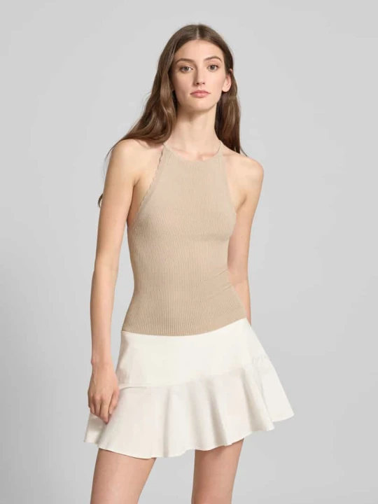 Zdjęcie produktu Top o kroju slim fit z drobnej dzianiny z mieszanki wiskozy model ‘GEMMA’ Only Piaskowy