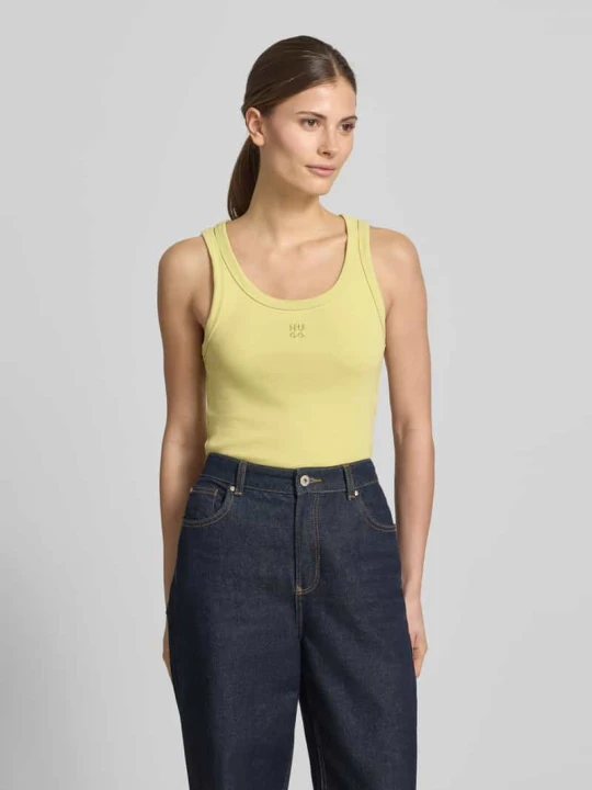 Zdjęcie produktu Top o kroju slim fit z mieszanki bawełny model „DATAMIA” Hugo Żółty