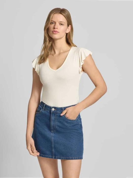 Zdjęcie produktu Top o kroju slim fit z mieszanki wiskozy model 'BELLA' Only Biały