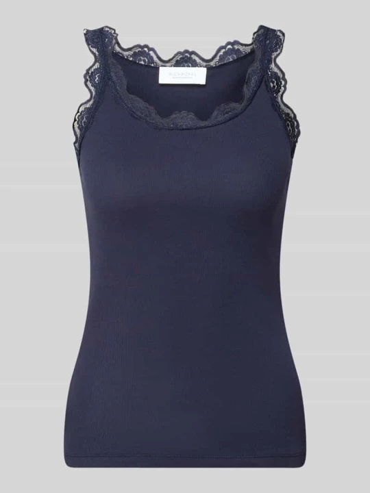 Zdjęcie produktu top o kroju slim fit z obszyciem koronką z czystej bawełny Rich & Royal Granatowy