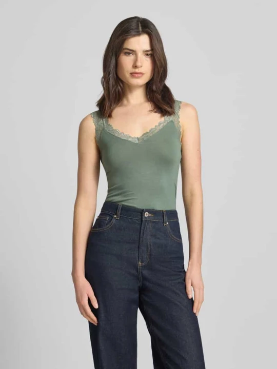 Zdjęcie produktu Top tank o kroju slim fit z mieszanki wiskozy model 'ROSA' Vero Moda Trzcinowy