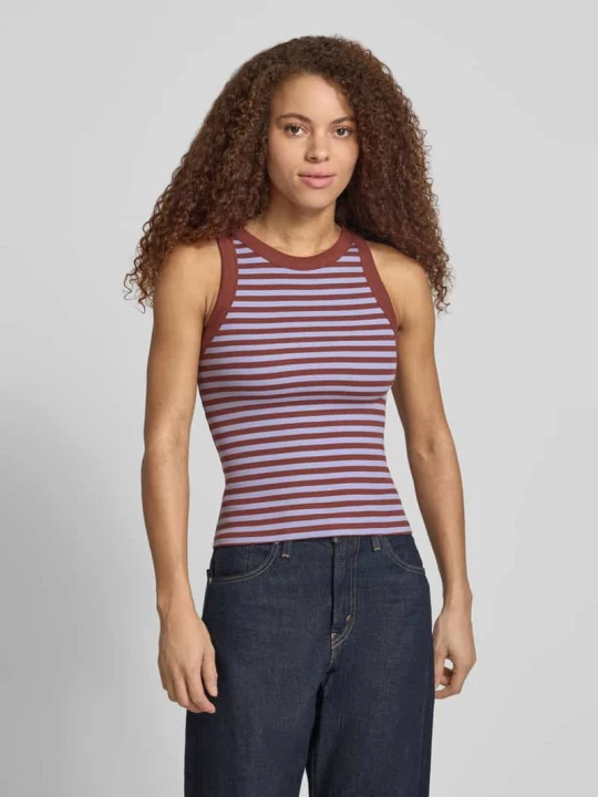 Zdjęcie produktu Top w efekcie prążkowania model 'SANNE' Topshop Czekoladowy