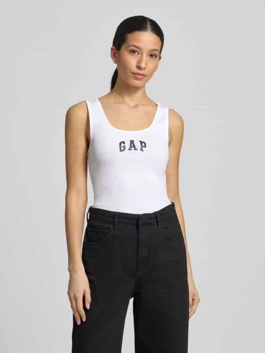 Zdjęcie produktu Top w kroju slim fit z nadrukiem logo GAP Biały