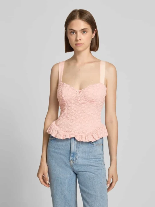 Zdjęcie produktu Top w kroju slim fit z obszyciem z koronki na całej powierzchni Gina Tricot Różowy