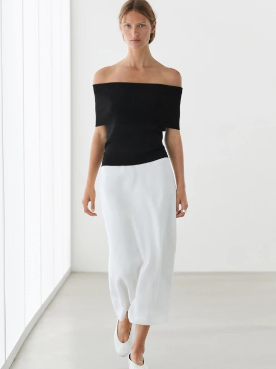 Zdjęcie produktu Top Z Odkrytymi Ramionami - Czarny - Massimo Dutti - Female