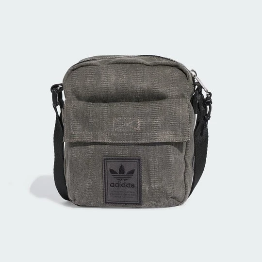 Zdjęcie produktu TORBA ITEM Z EFEKTEM SPRANIA Adidas czarny