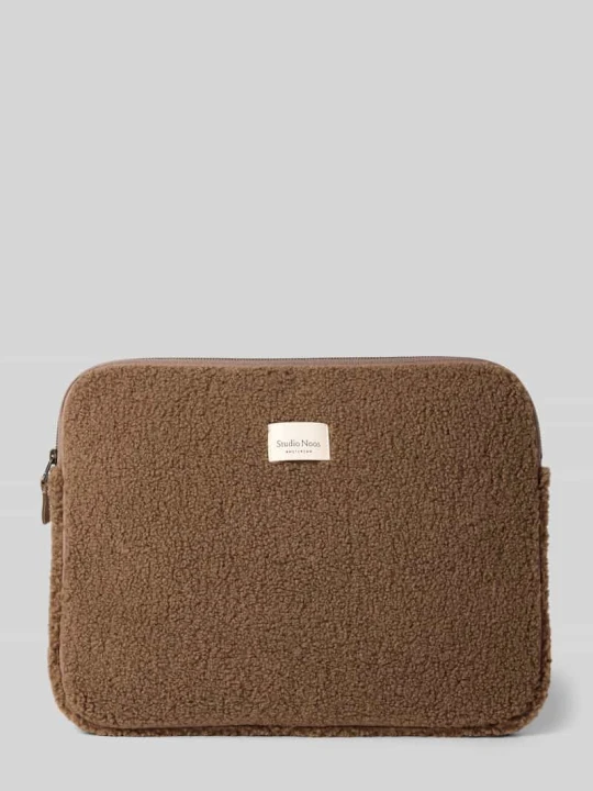 Zdjęcie produktu Torba na laptop z futerka model ‘Teddy’ STUDIO NOOS Średniobrązowy