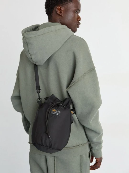 Zdjęcie produktu Torba na ramię Alpha Industries czarny