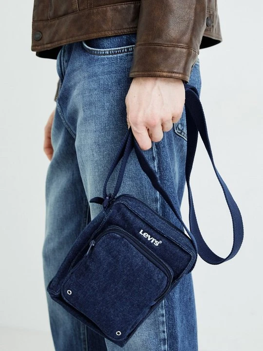 Zdjęcie produktu Torba na ramię Levi's granatowy