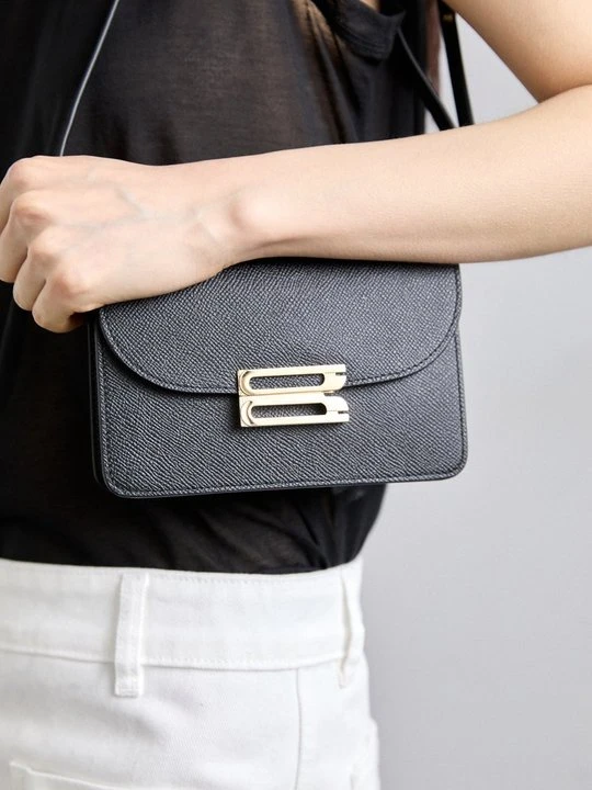 Zdjęcie produktu Torba na ramię Victoria Beckham czarny