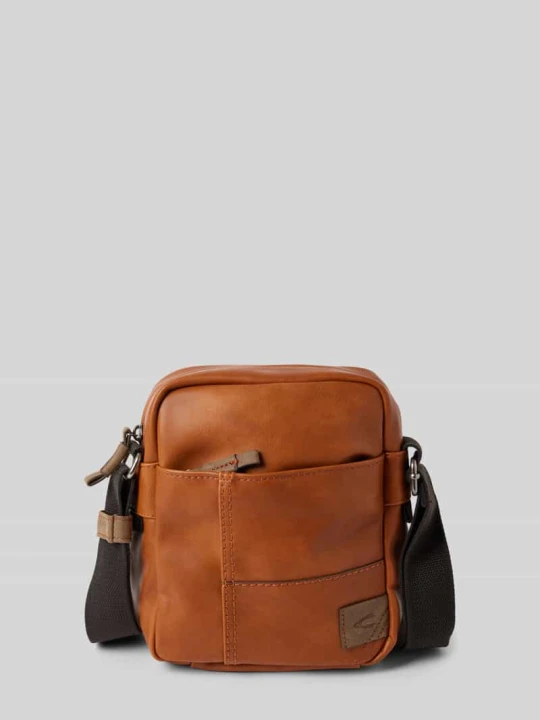 Zdjęcie produktu Torba na ramię z naszywką z logo model ‘LAOS’ Camel Active Koniakowy