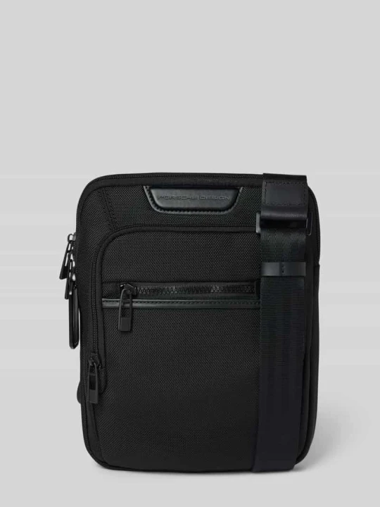 Zdjęcie produktu Torba na ramię z naszywką z logo Porsche Design Czarny