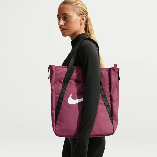 Zdjęcie produktu Torba na siłownię Nike (28 l) - Czerwony