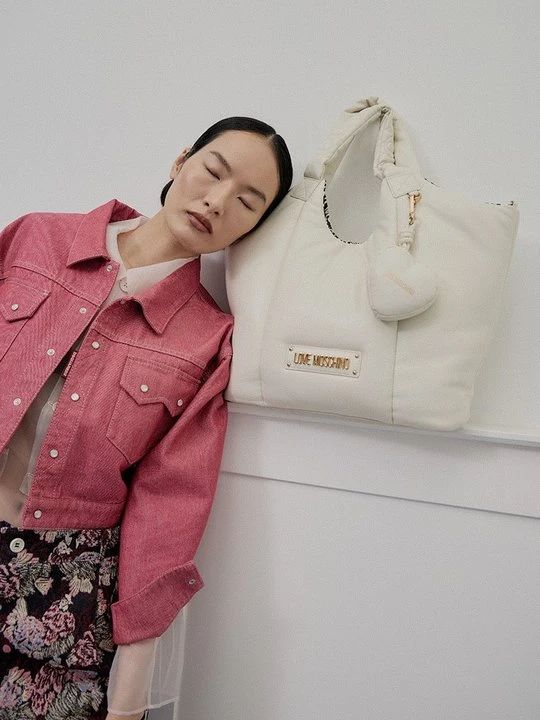 Zdjęcie produktu Torba na zakupy LOVE MOSCHINO czarny