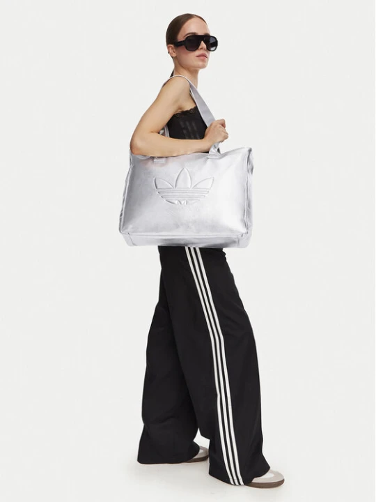 Zdjęcie produktu Torebka adidas Shopper Metallic Pu Bag KR1566 Srebrny