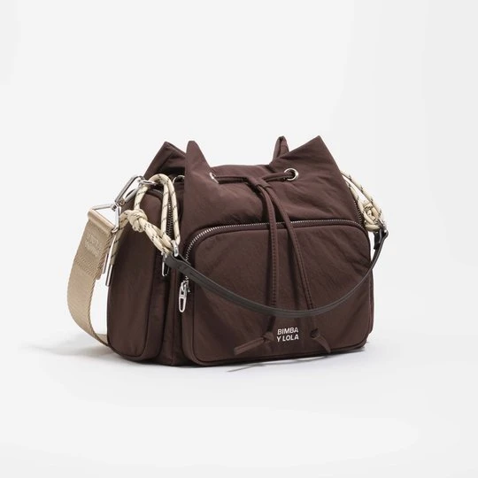 Zdjęcie produktu Torebka bucket Pocket średnia nylon ciemnobrązowa BIMBA Y LOLA DARK BROWN