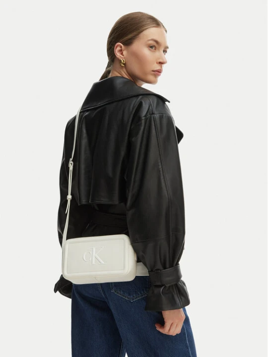 Zdjęcie produktu Torebka Calvin Klein Bold Ck Camera Bag LV04F3220G Biały