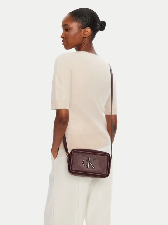Zdjęcie produktu Torebka Calvin Klein Bold Ck Camera Bag LV04F3220G Bordowy