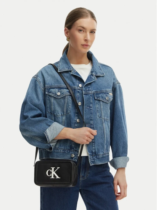 Zdjęcie produktu Torebka Calvin Klein Bold Ck Camera Bag LV04F3220G Czarny