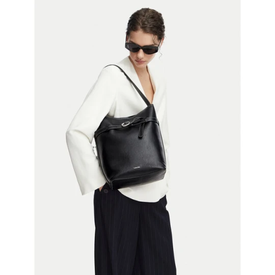 Zdjęcie produktu Torebka Calvin Klein Buckle Medium Bucket LV04F3551G Czarny