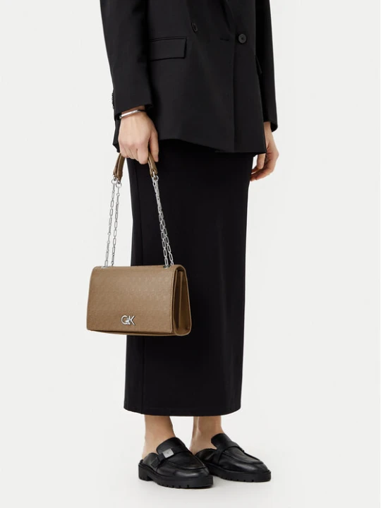 Zdjęcie produktu Torebka Calvin Klein Ck Medium Conv Shoulder Bag_Mono K60K613138 Brązowy