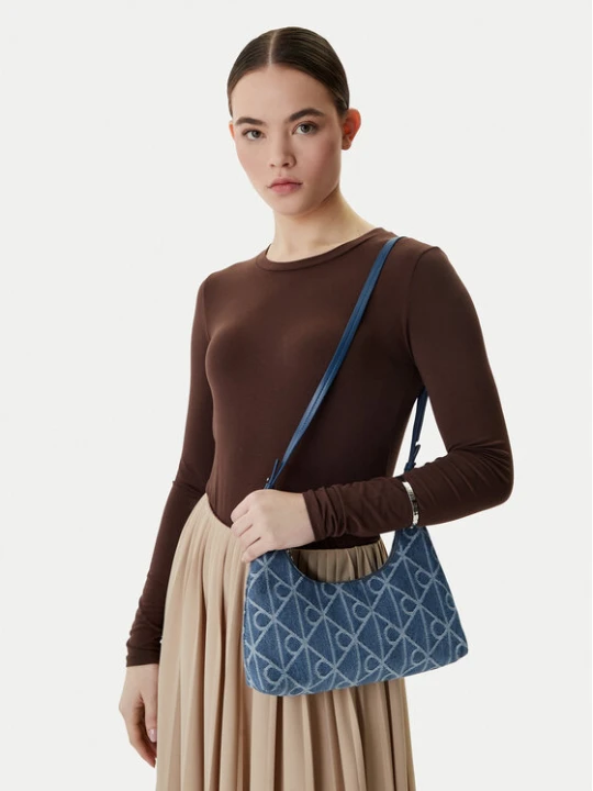 Zdjęcie produktu Torebka Calvin Klein Emblem Aop Denim Shoulder Bag LV04F3431G Niebieski
