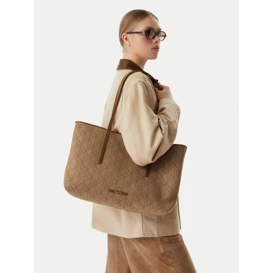 Zdjęcie produktu Torebka Calvin Klein Emblem Aop Jacquard LV04F3750G Khaki
