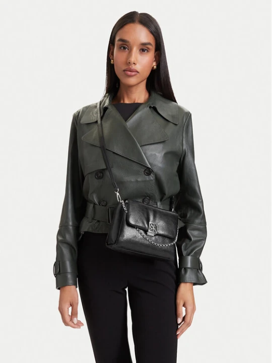 Zdjęcie produktu Torebka Calvin Klein Emblem Hw Padded Crossbody LV04F3620G Czarny