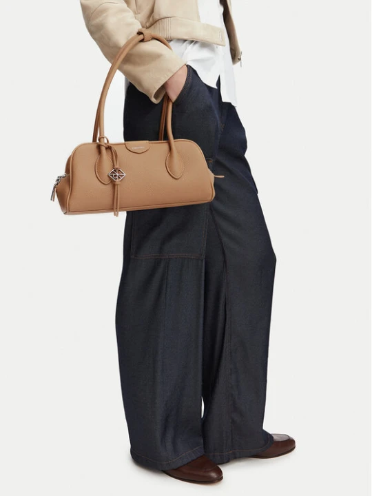 Zdjęcie produktu Torebka Calvin Klein Emblem Trio Pebble Shoulder Bag LV04F3743G Beżowy