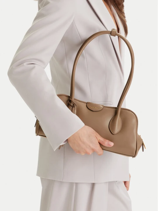 Zdjęcie produktu Torebka Calvin Klein Emblem Trio Shoulder Bag LV04F3369G Beżowy
