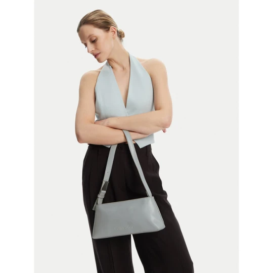 Zdjęcie produktu Torebka Calvin Klein Embossed Logo Shoulder Bag K60K612550 Szary