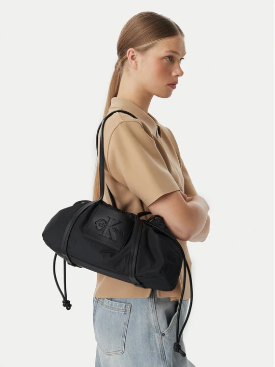 Zdjęcie produktu Torebka Calvin Klein LV04F3703G Czarny