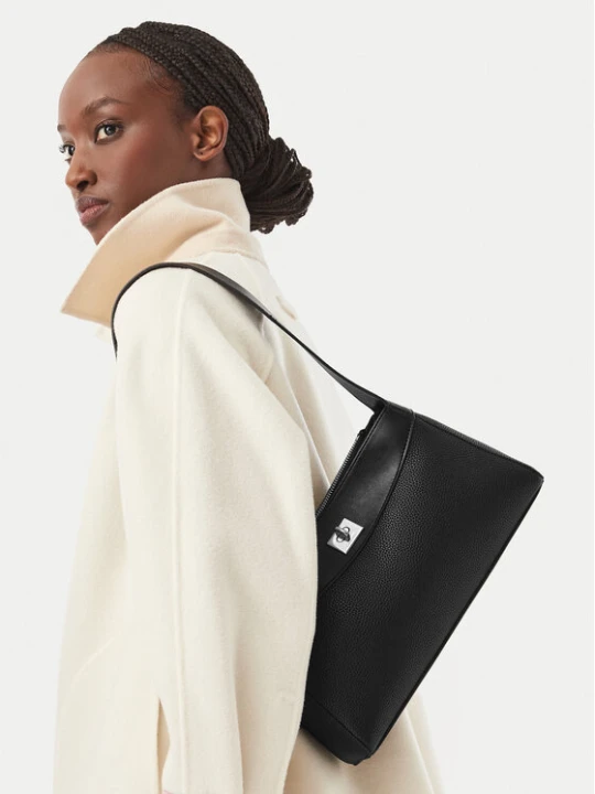 Zdjęcie produktu Torebka Calvin Klein Mix Media Shoulder Bag LV04F3886G Czarny