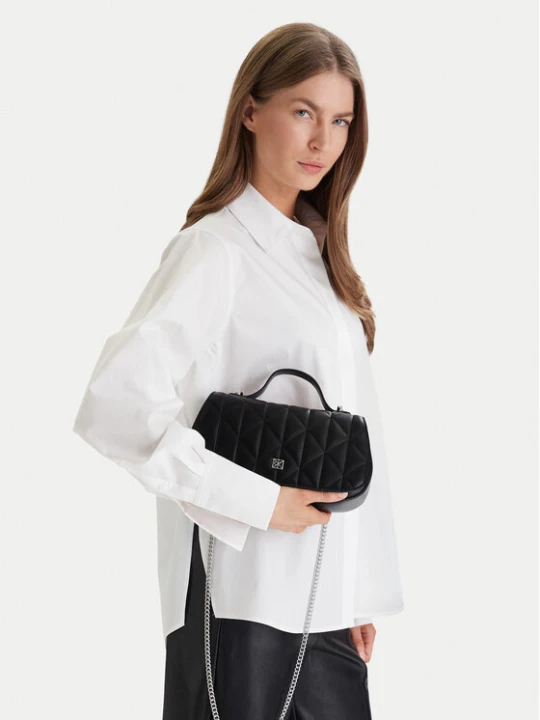 Zdjęcie produktu Torebka Calvin Klein Quilted Top Handle Chain Bag LV04F3410G Czarny