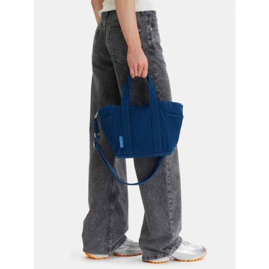 Zdjęcie produktu Torebka Calvin Klein Webbing Strap Canvas Small Tote LV04F3384G Niebieski