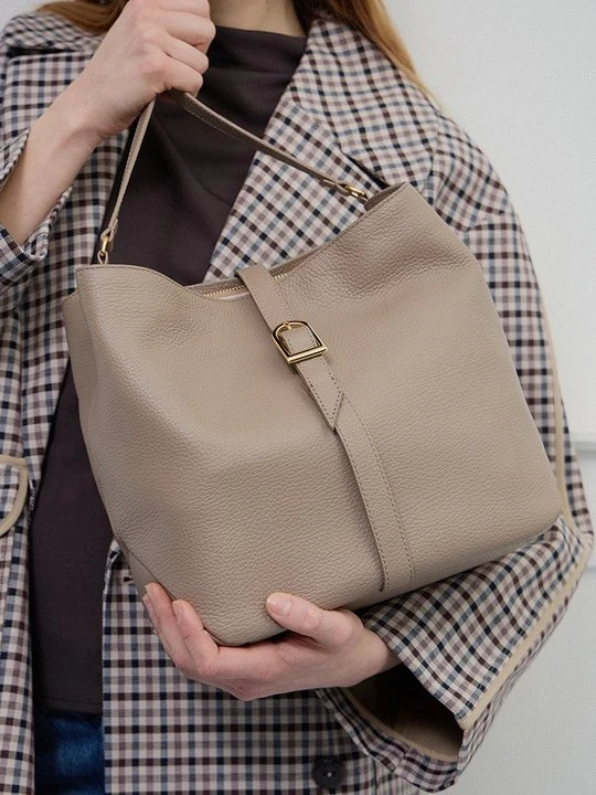 Zdjęcie produktu Torebka Coccinelle taupe