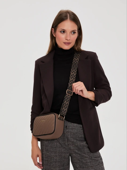 Zdjęcie produktu Torebka crossbody z ozdobnym paskiem brązowa Moodo