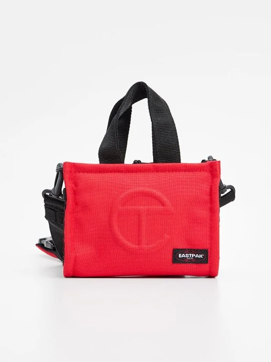 Zdjęcie produktu Torebka Eastpak czerwony