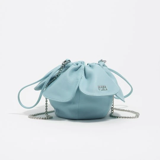 Zdjęcie produktu Torebka płatek skóra błękitna BIMBA Y LOLA SKY BLUE